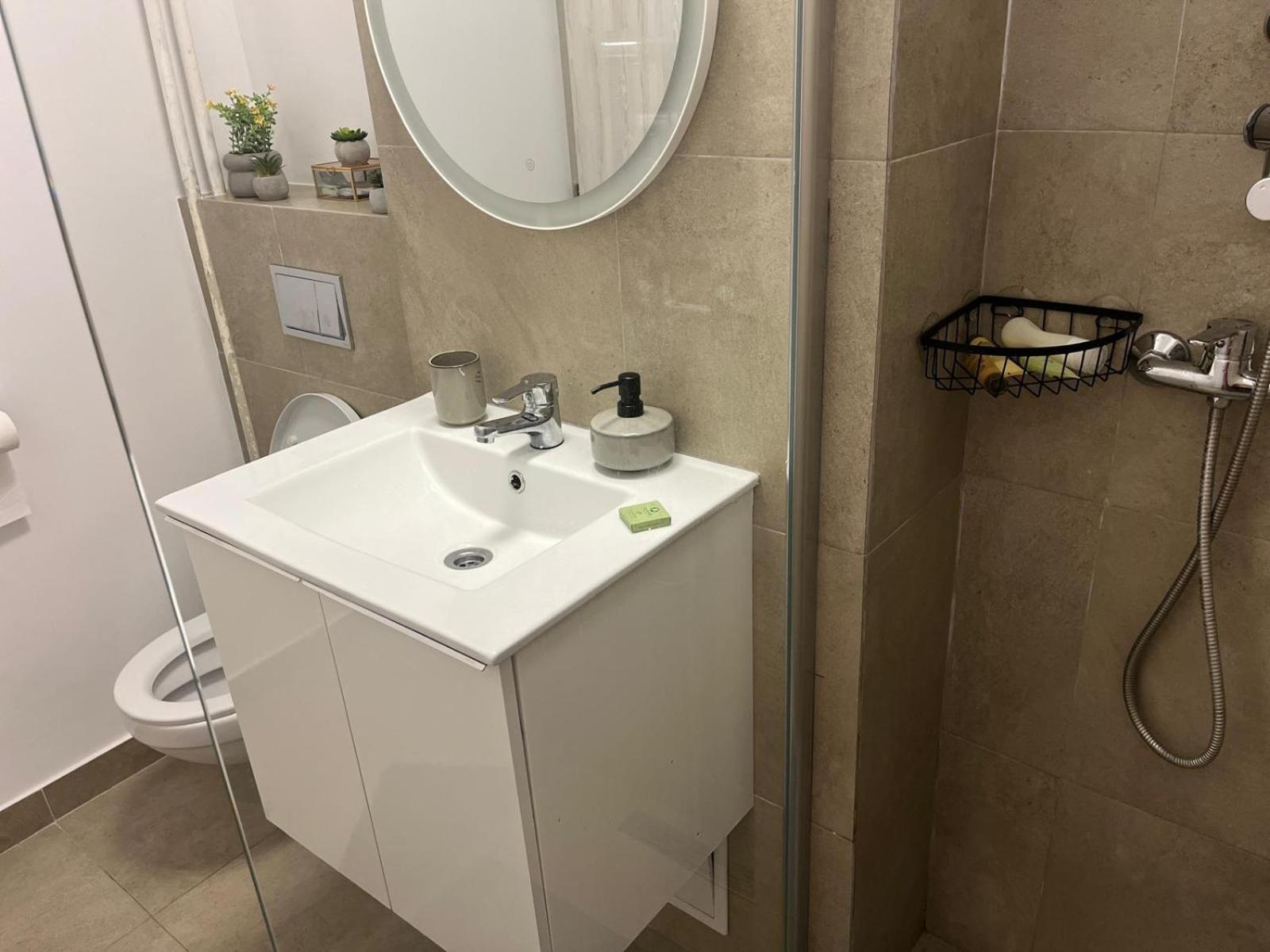 Apartament De Lux Крайова Экстерьер фото