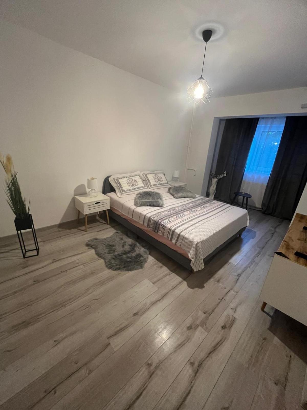 Apartament De Lux Крайова Экстерьер фото